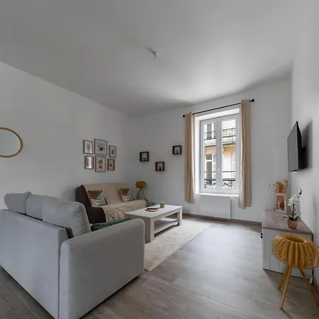 Appartement Le Ravy - Design, 2 Chambres, Centre Vichy