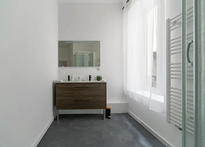 Apartman Le Ravy - Design, 2 Chambres, Centre Vichy