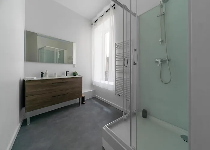 Apartman Le Ravy - Design, 2 Chambres, Centre *